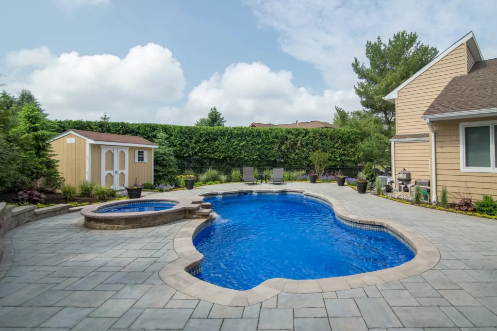 backyard-paradise-in-a-tiny-space 5