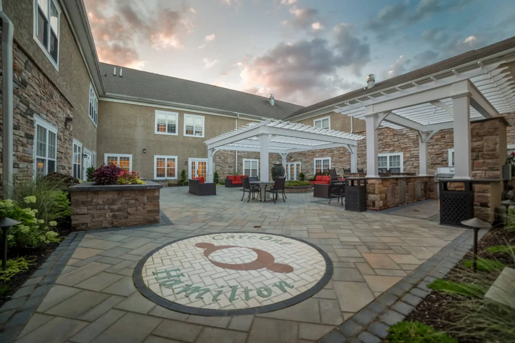 hamilton-nj-interior-courtyard3