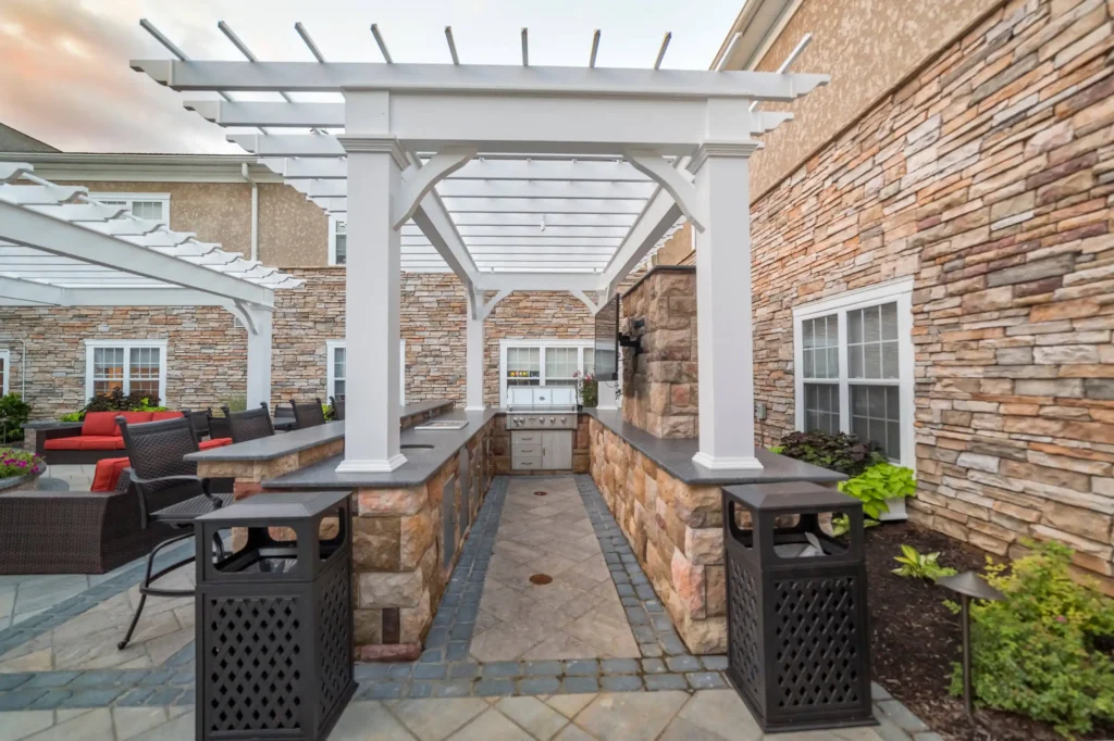 hamilton-nj-interior-courtyard4