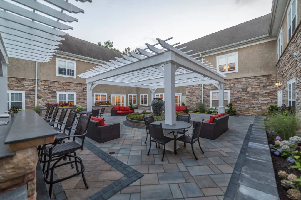 hamilton-nj-interior-courtyard8